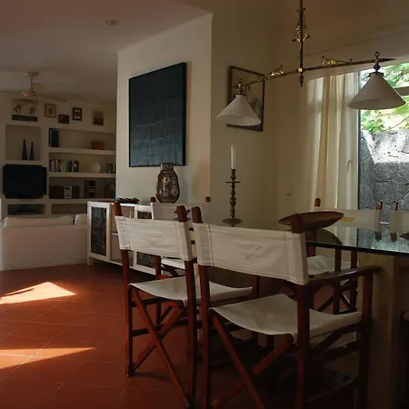 Los Helechos, Villa Con Encanto, Piscina Con Hidromasaje Y Gran Terraza Cubiertarge Covered Terrace *